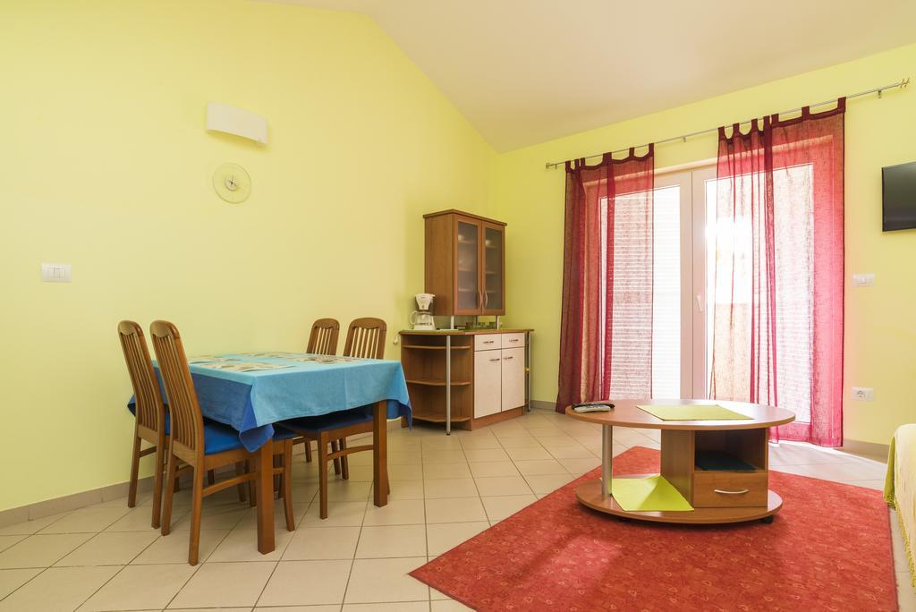 Villa Victory Umag Exterior photo